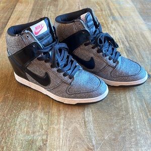 Nike Sky Hi Dunks